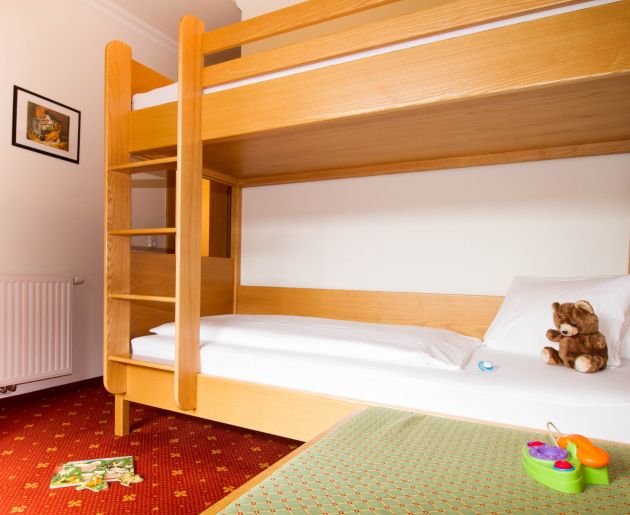 Kinderzimmer mit Stockbett 3-Raum Familiensuite Edelweiss